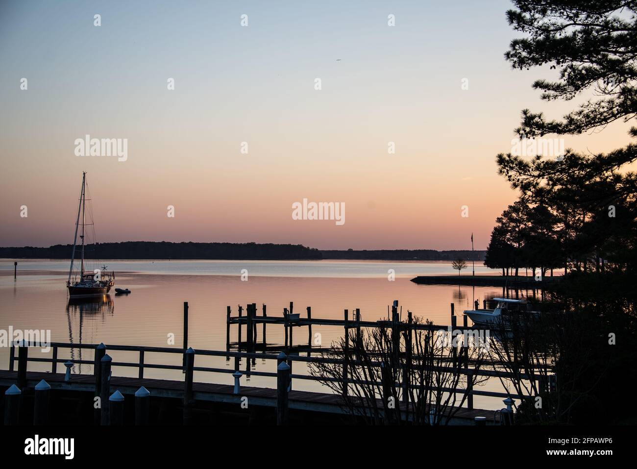 Golden Morning on the Hes apeake at St. Michael`s, Talbot County, Maryland, USA - 3 Stockfoto